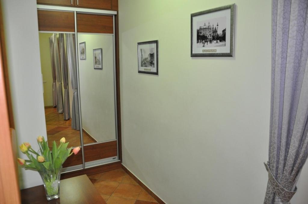 Apartment On Arkhipenka With Panorama View Leópolis Habitación foto